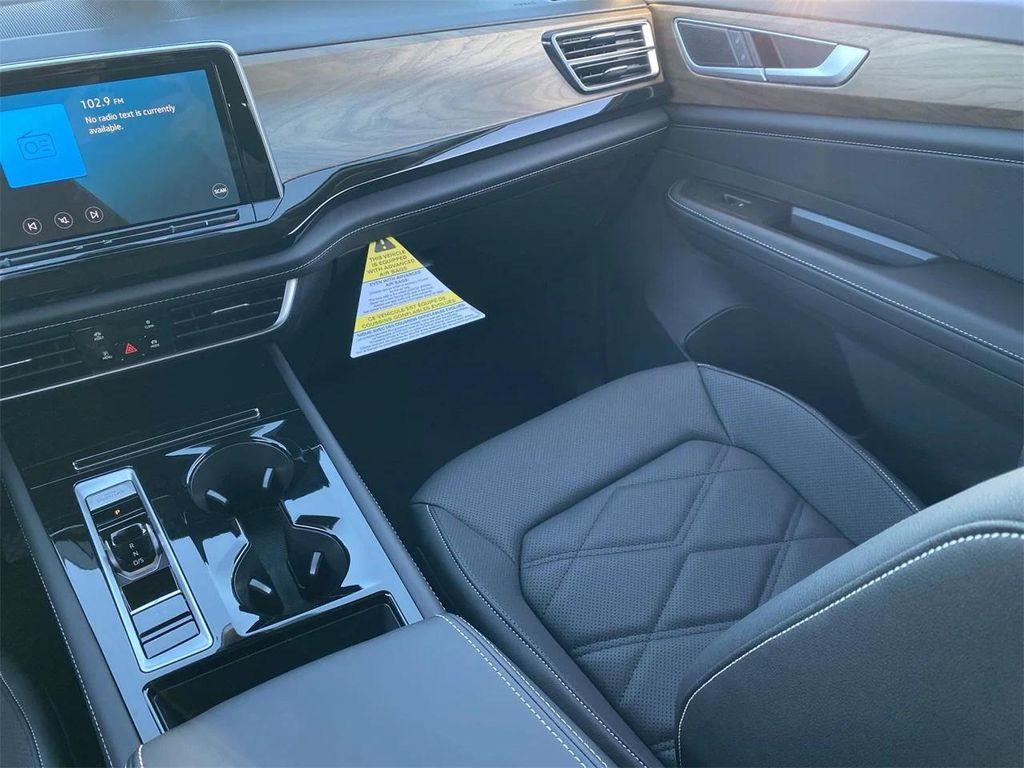 new 2026 Volkswagen Atlas car, priced at $45,729