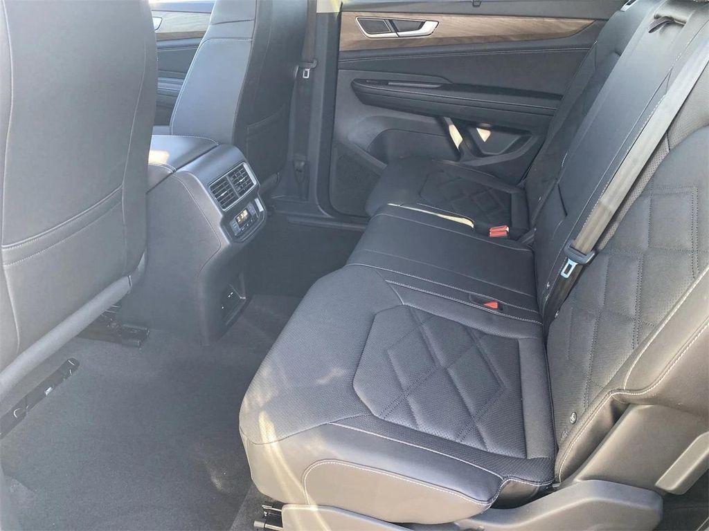 new 2026 Volkswagen Atlas car, priced at $45,729