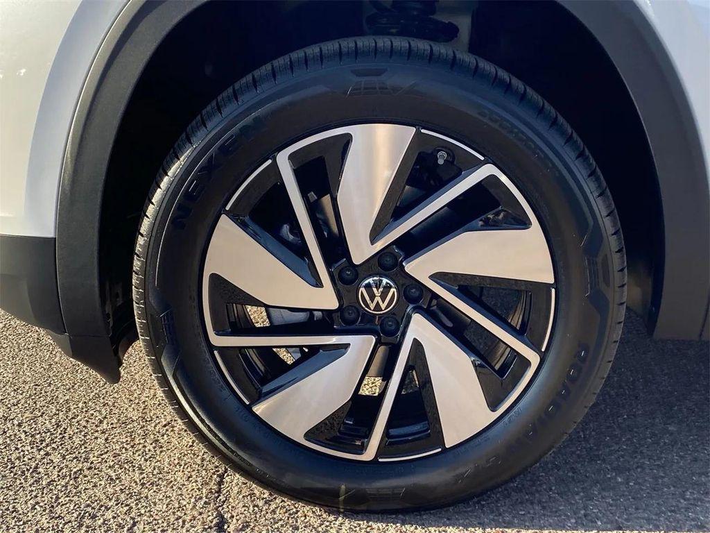 new 2026 Volkswagen Atlas car, priced at $45,729