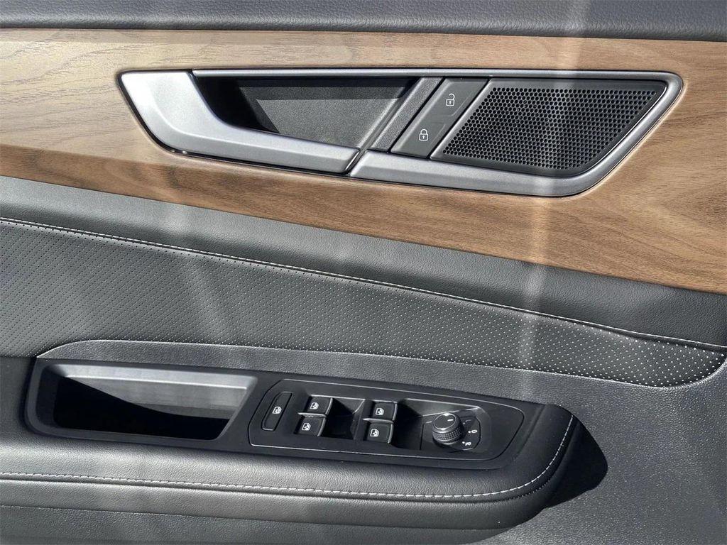 new 2026 Volkswagen Atlas car, priced at $45,729