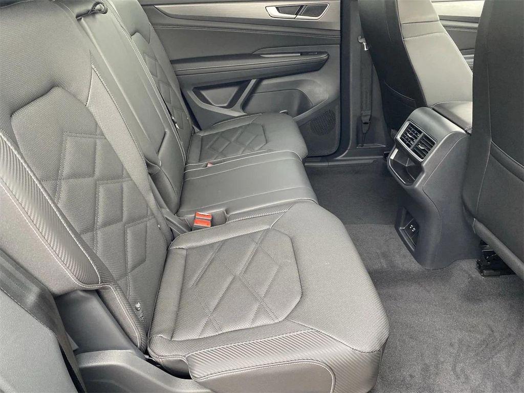new 2026 Volkswagen Atlas Cross Sport car, priced at $46,607