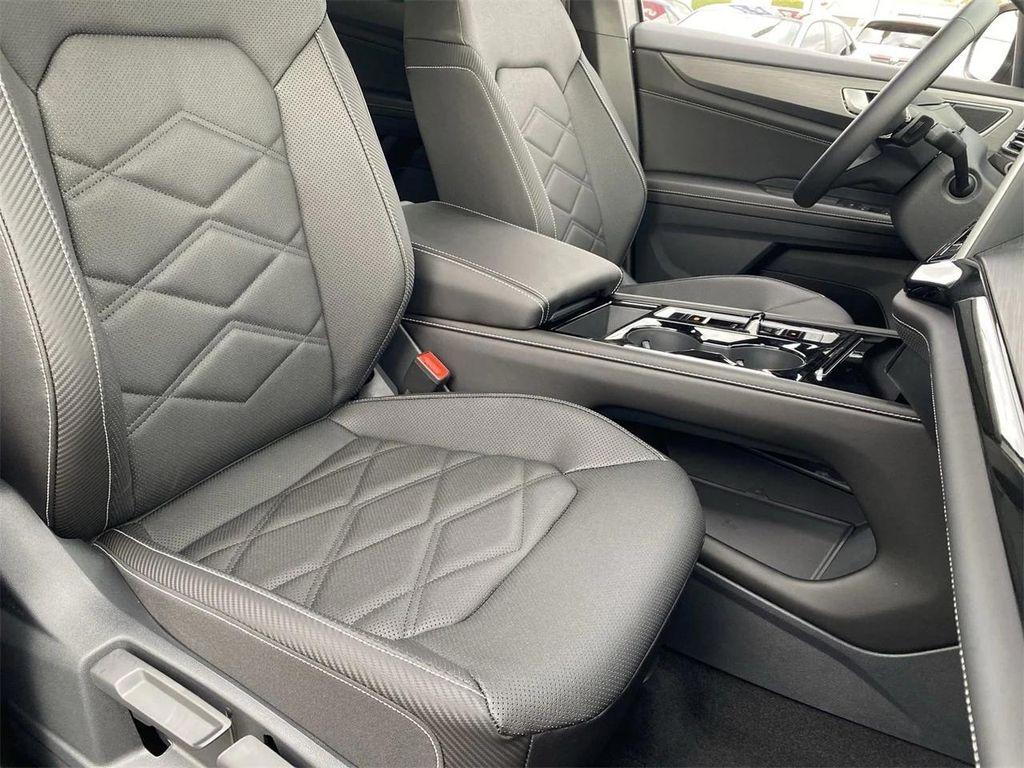 new 2026 Volkswagen Atlas Cross Sport car, priced at $46,607