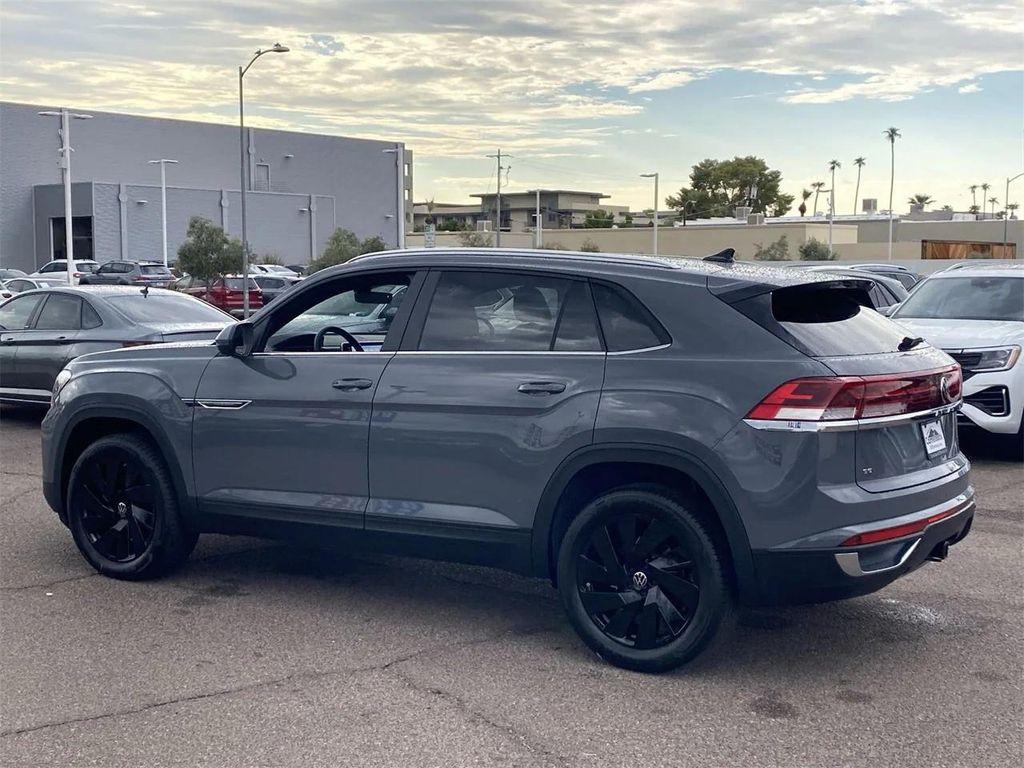 new 2026 Volkswagen Atlas Cross Sport car, priced at $46,607