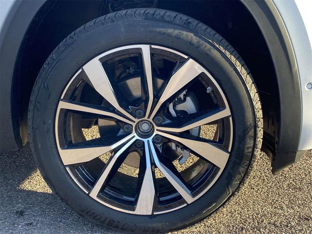 new 2025 Volkswagen Atlas car, priced at $49,614