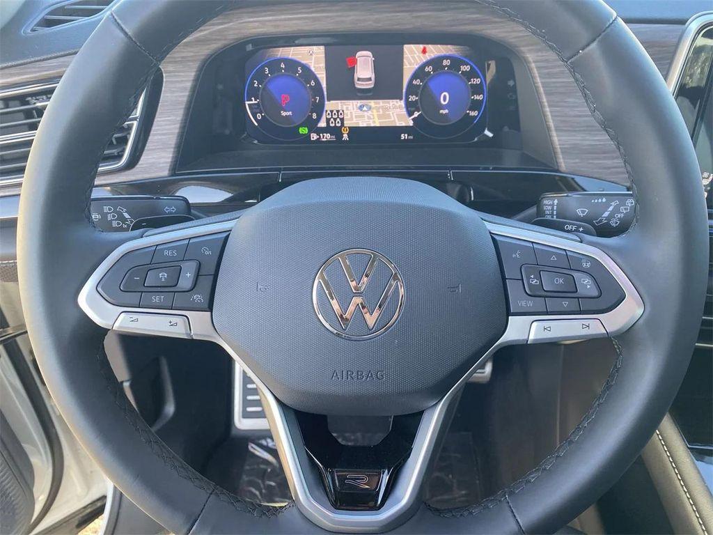 new 2025 Volkswagen Atlas car, priced at $49,614