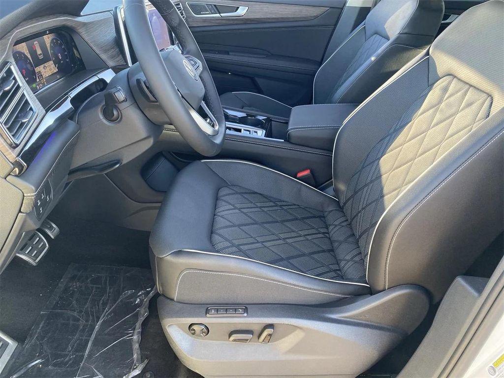 new 2025 Volkswagen Atlas car, priced at $49,614