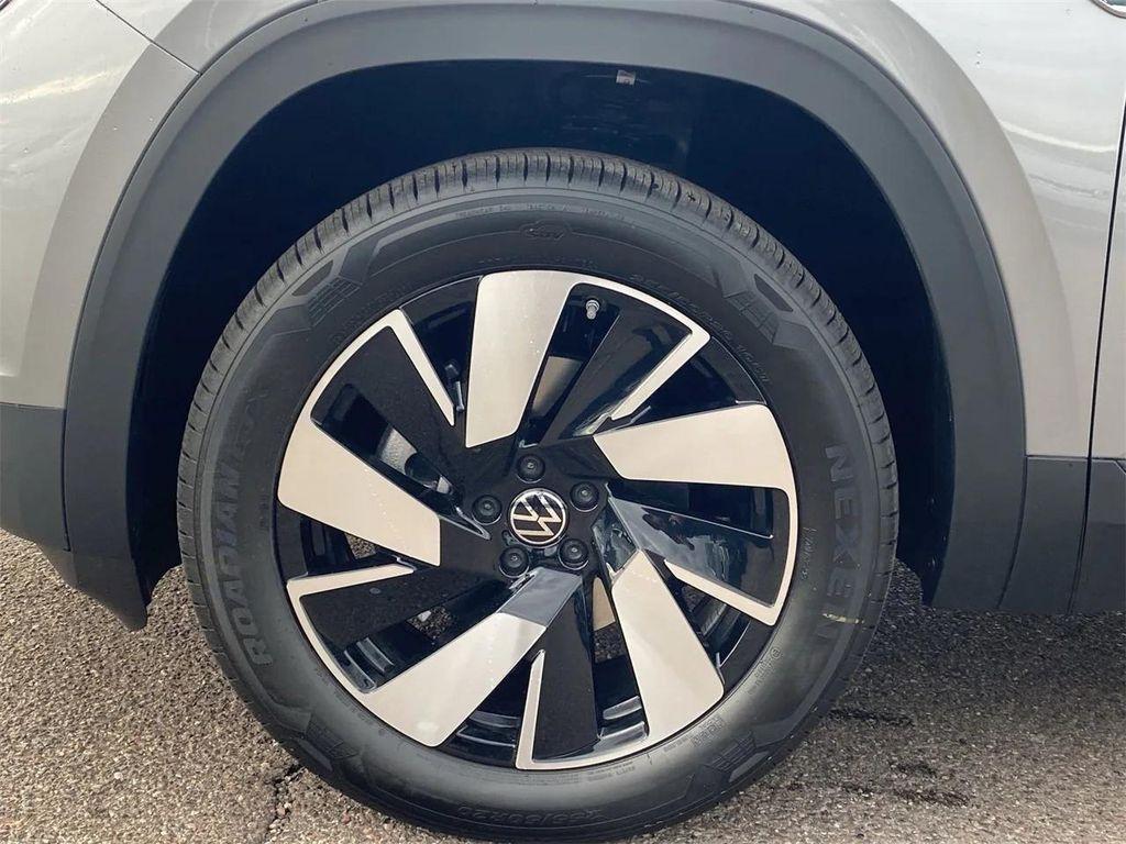 new 2026 Volkswagen Atlas Cross Sport car, priced at $47,864