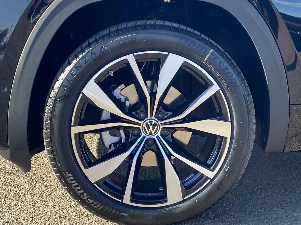 new 2026 Volkswagen Atlas Cross Sport car, priced at $55,796