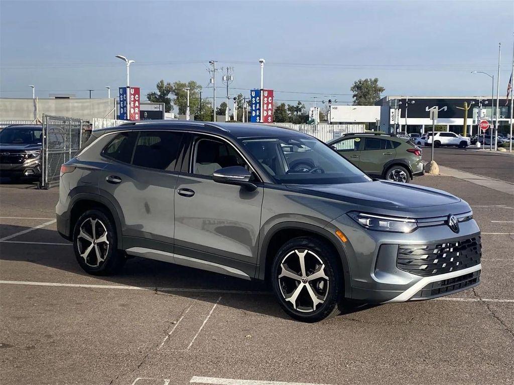 new 2026 Volkswagen Tiguan car, priced at $34,580