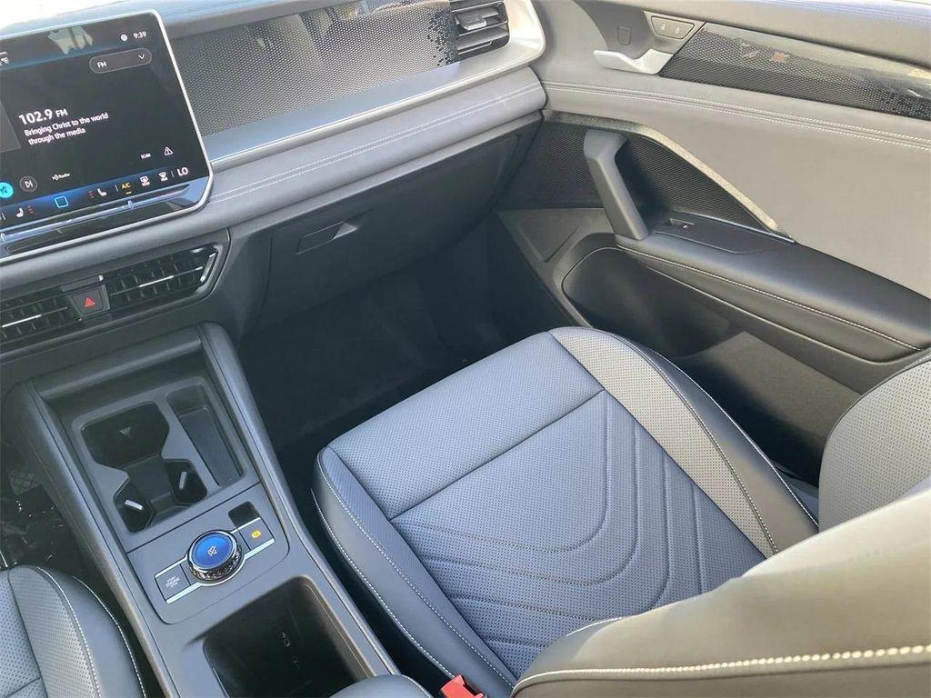 new 2026 Volkswagen Tiguan car, priced at $34,580