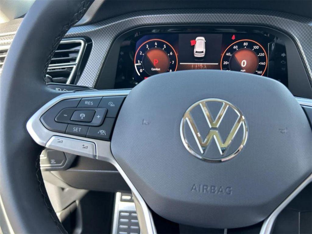 new 2025 Volkswagen Atlas car, priced at $42,573