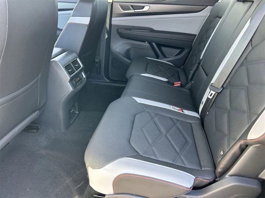 new 2025 Volkswagen Atlas car, priced at $42,573