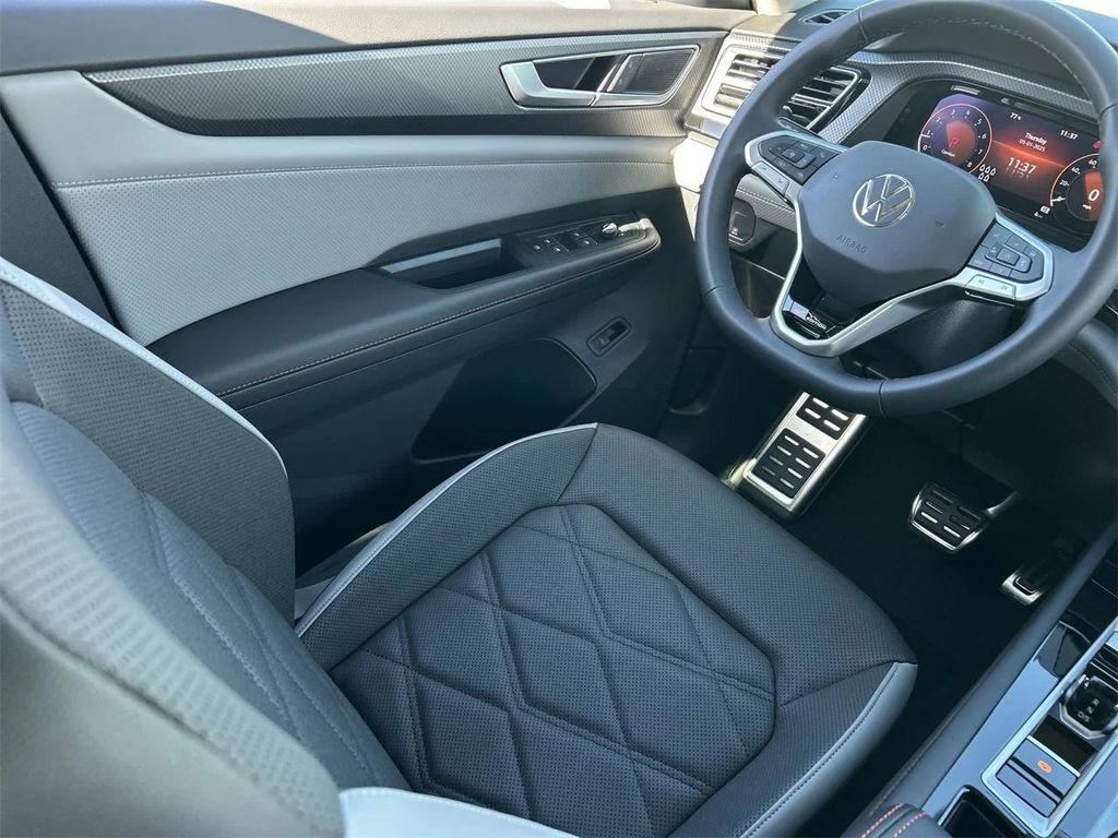 new 2025 Volkswagen Atlas car, priced at $42,573