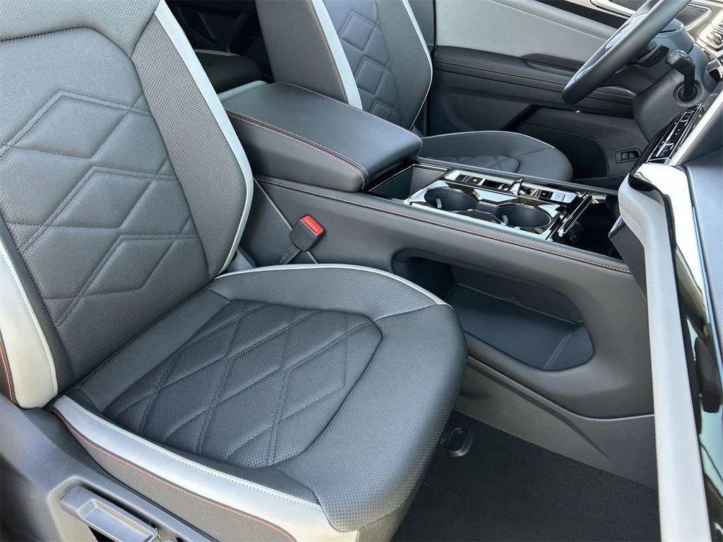 new 2025 Volkswagen Atlas car, priced at $42,573