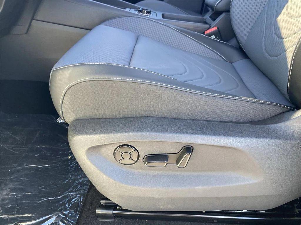 new 2025 Volkswagen Tiguan car, priced at $32,904