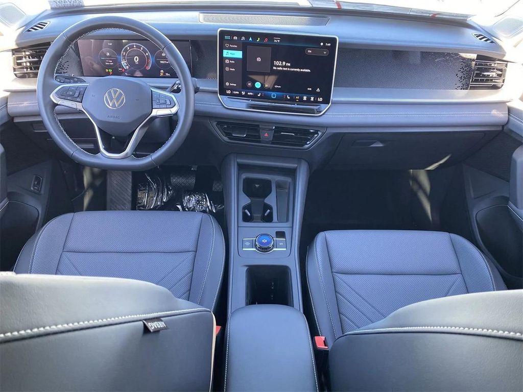 new 2025 Volkswagen Tiguan car, priced at $32,904