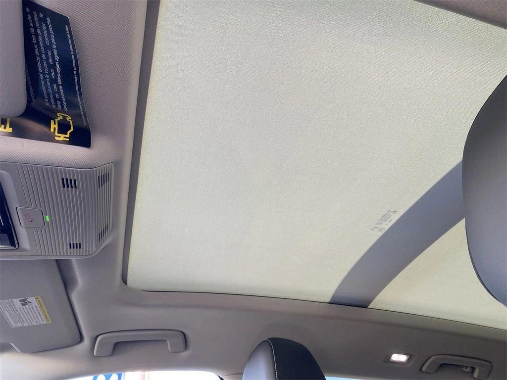 new 2025 Volkswagen Tiguan car, priced at $32,904