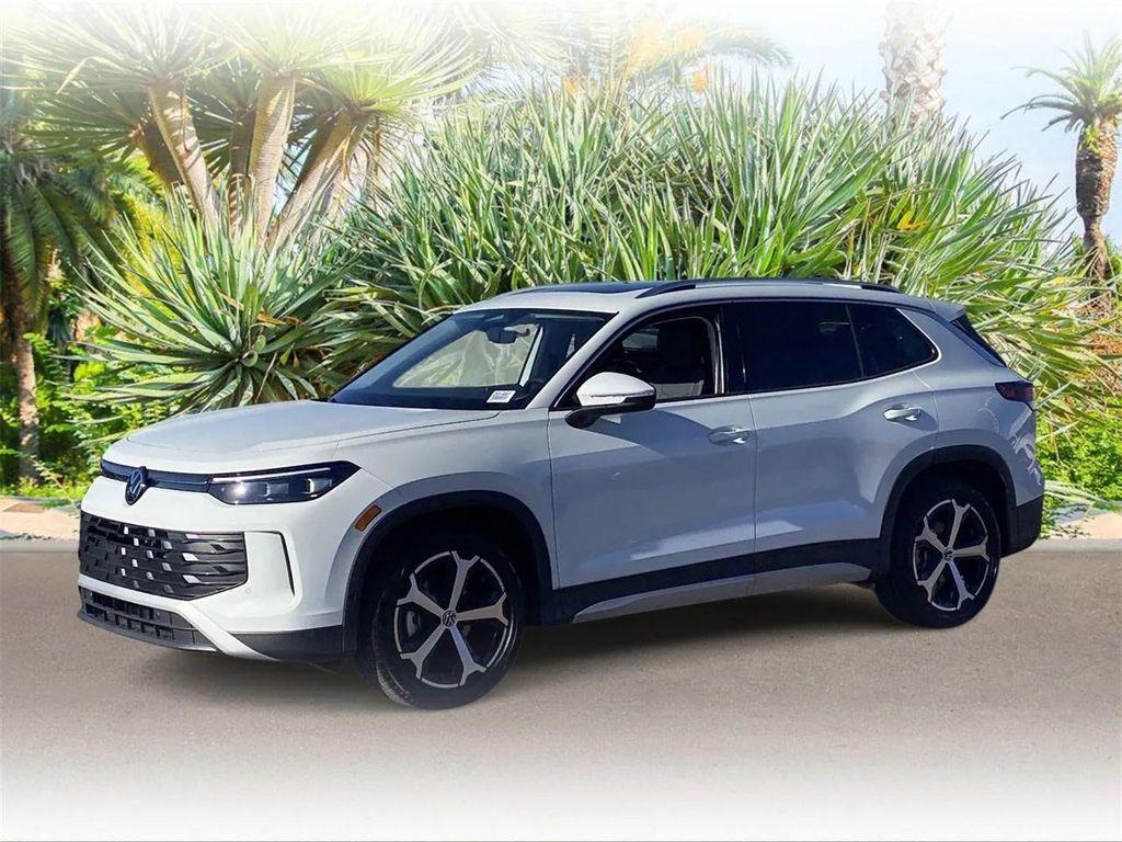 new 2025 Volkswagen Tiguan car, priced at $32,904