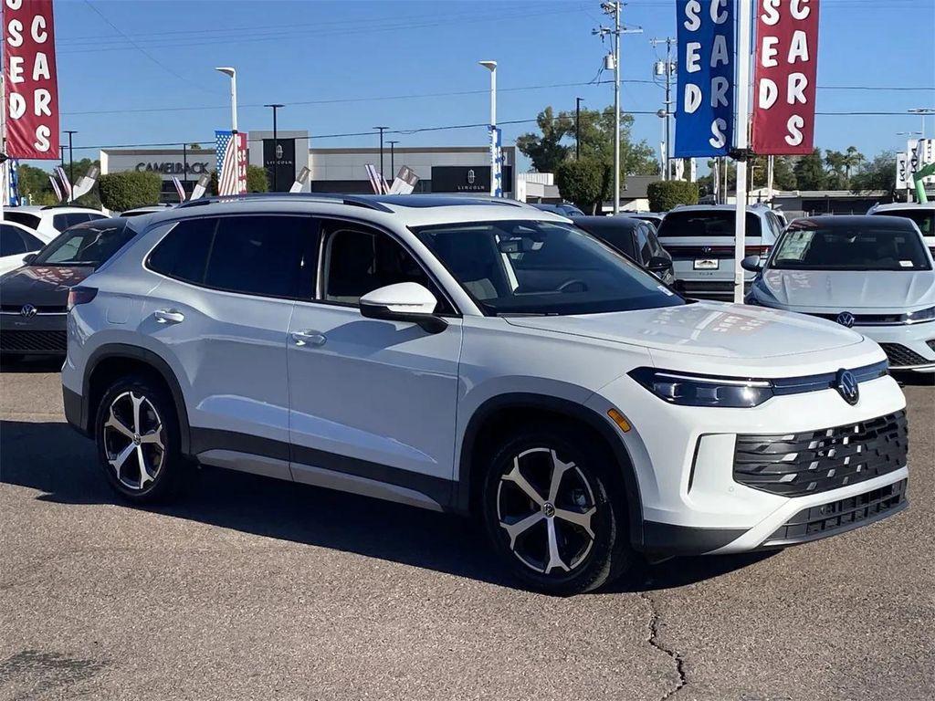 new 2025 Volkswagen Tiguan car, priced at $32,904