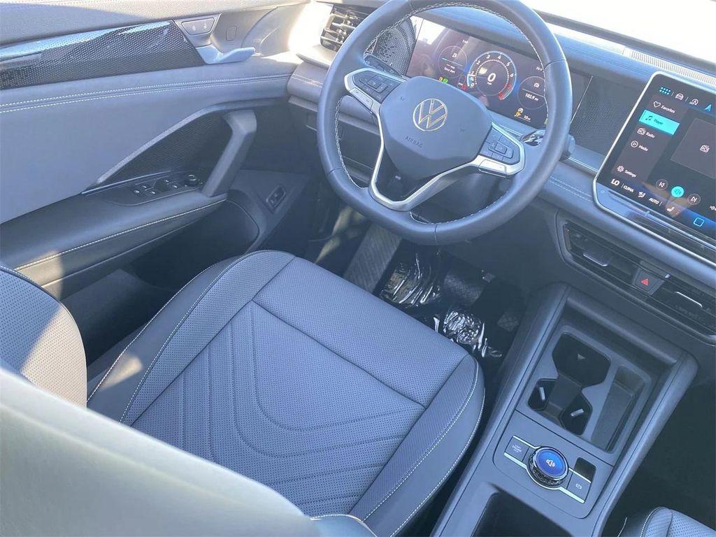 new 2025 Volkswagen Tiguan car, priced at $32,904