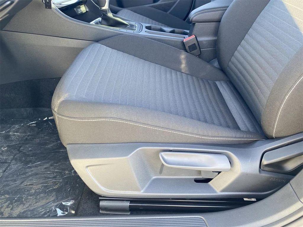 new 2025 Volkswagen Jetta car, priced at $22,927