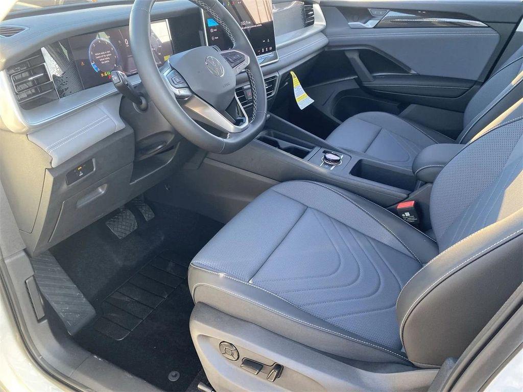new 2025 Volkswagen Tiguan car, priced at $33,481