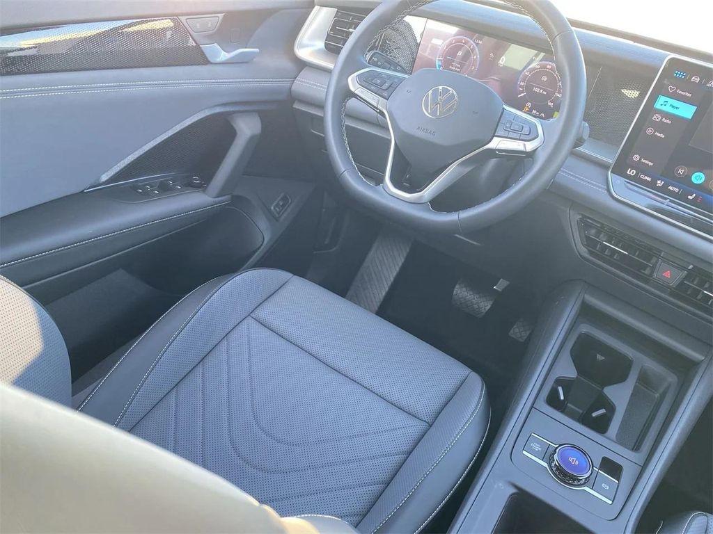 new 2025 Volkswagen Tiguan car, priced at $33,481