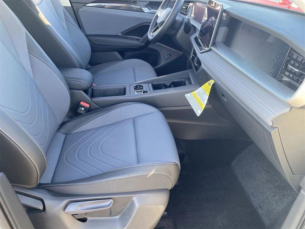 new 2025 Volkswagen Tiguan car, priced at $33,481