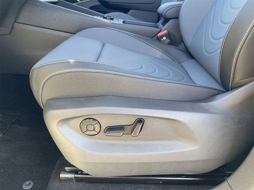 new 2025 Volkswagen Tiguan car, priced at $33,481