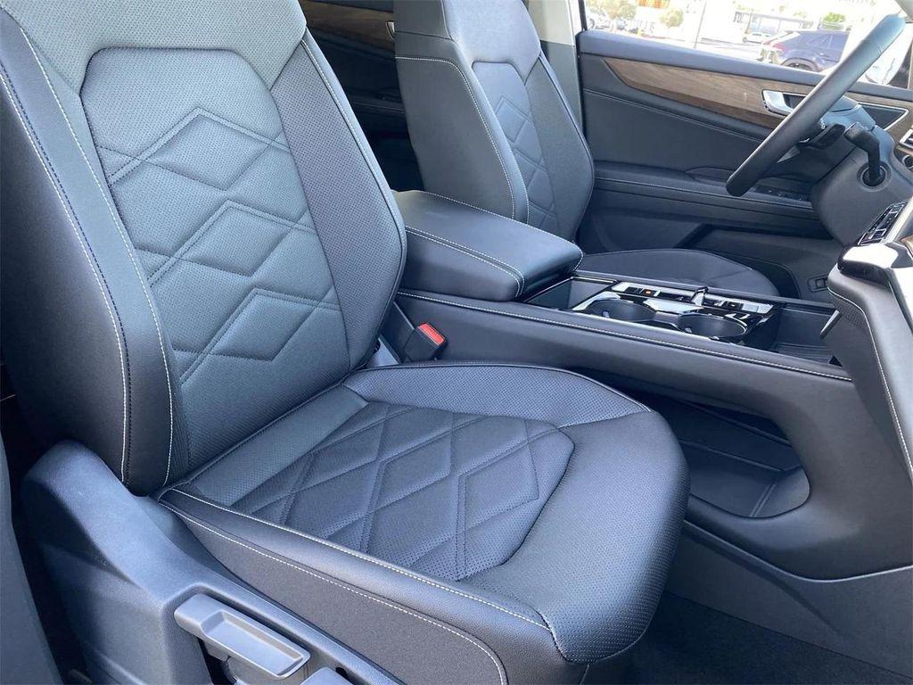 new 2026 Volkswagen Atlas car, priced at $45,869