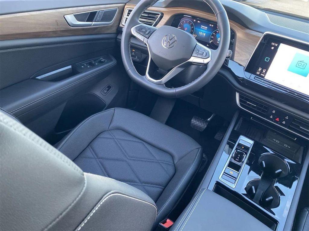 new 2026 Volkswagen Atlas car, priced at $45,869
