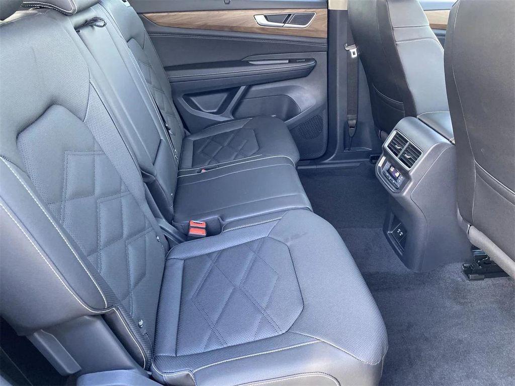 new 2026 Volkswagen Atlas car, priced at $45,869