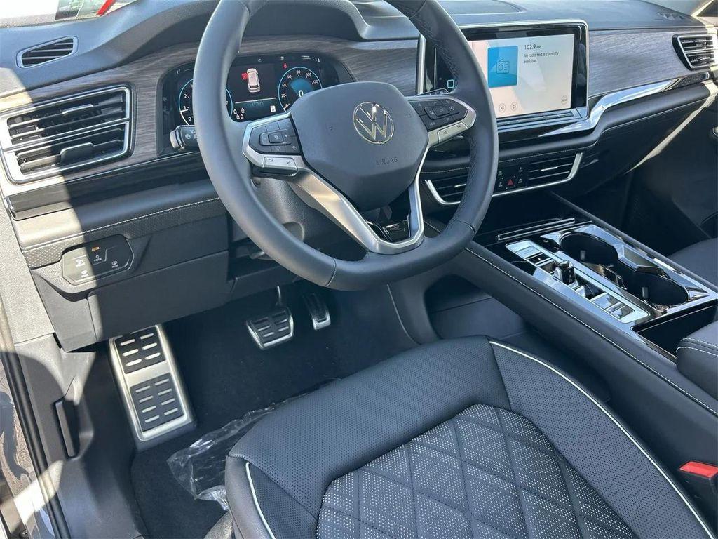 new 2025 Volkswagen Atlas car, priced at $50,440