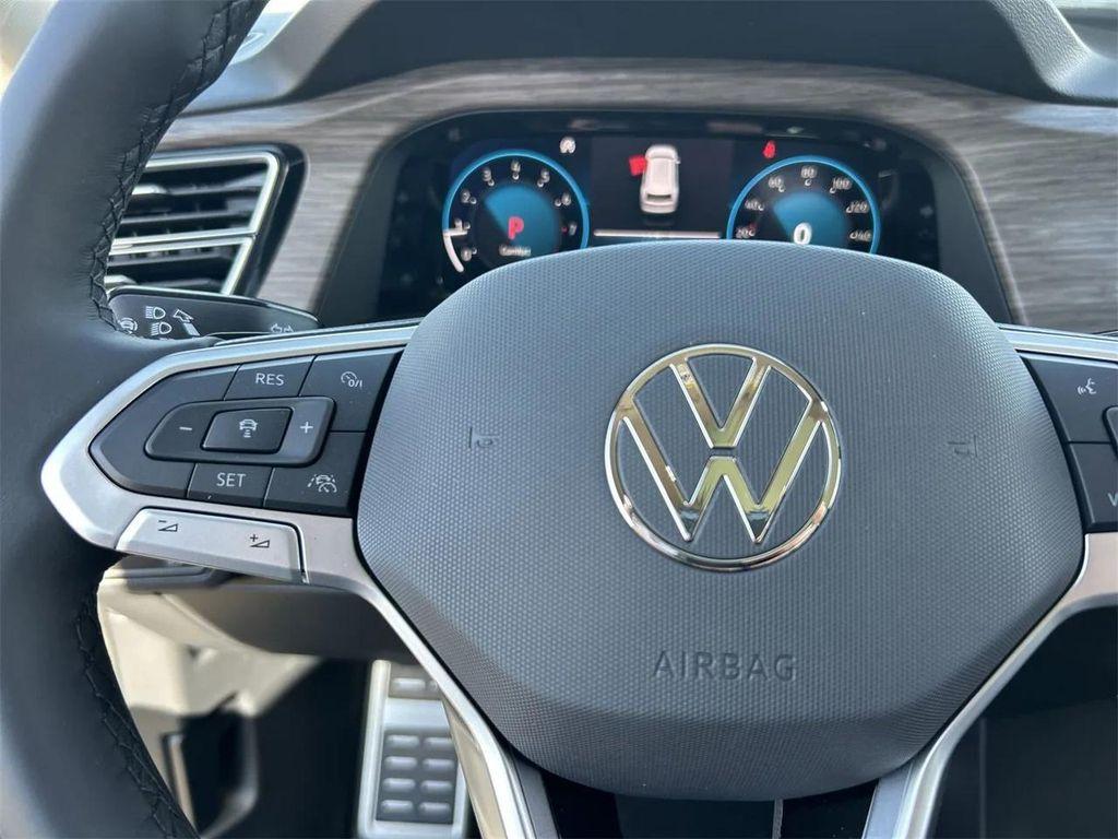 new 2025 Volkswagen Atlas car, priced at $50,440