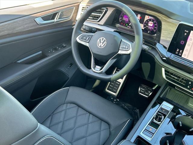 new 2025 Volkswagen Atlas car, priced at $53,709