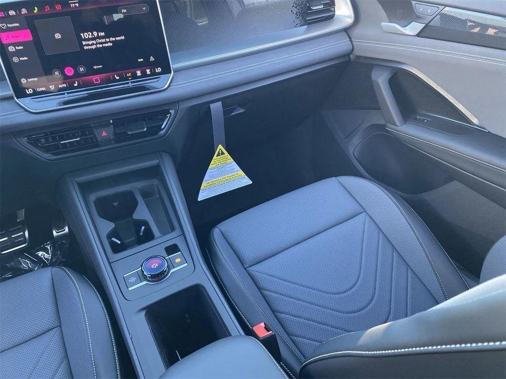 new 2026 Volkswagen Tiguan car, priced at $39,602