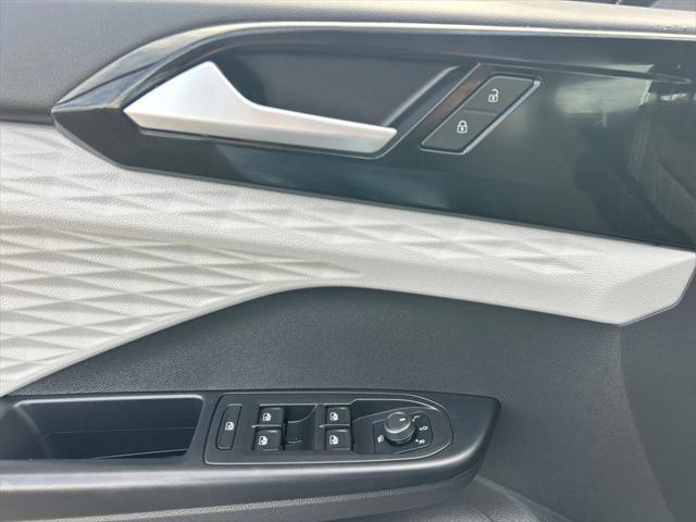 used 2022 Volkswagen Taos car, priced at $21,997