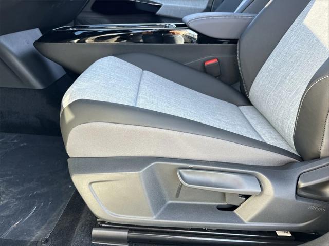 new 2025 Volkswagen ID.4 car, priced at $39,835