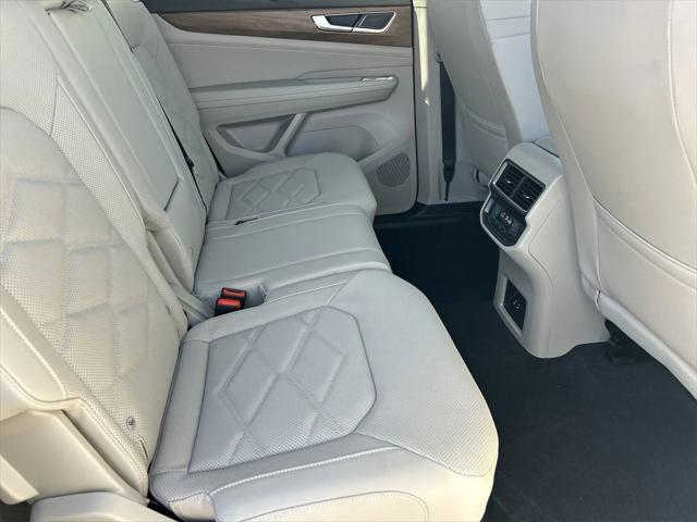new 2025 Volkswagen Atlas car, priced at $39,796