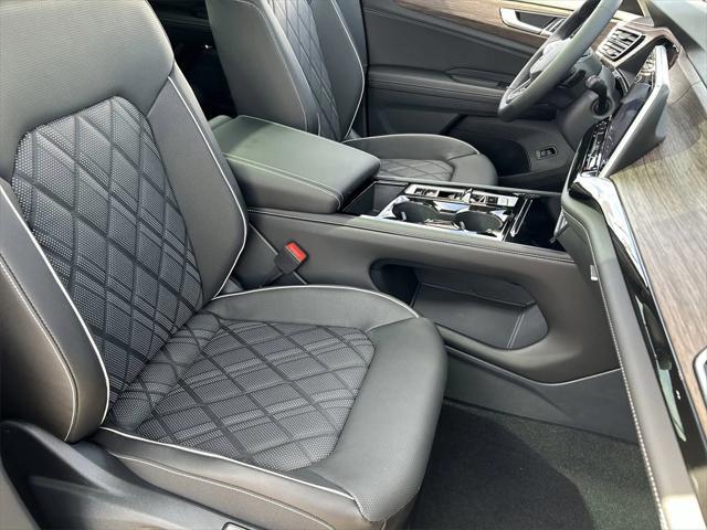 new 2025 Volkswagen Atlas car, priced at $53,439