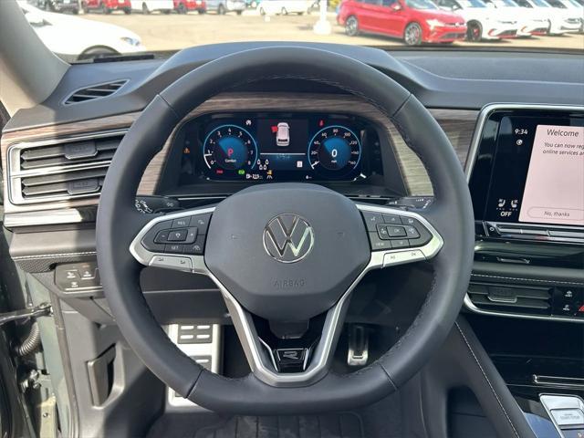 new 2025 Volkswagen Atlas car, priced at $53,439