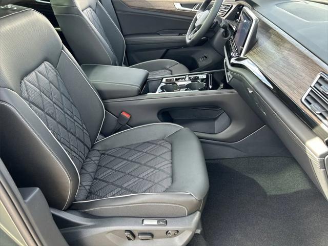 new 2025 Volkswagen Atlas car, priced at $53,439