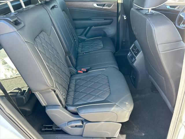 new 2025 Volkswagen Atlas car, priced at $53,199