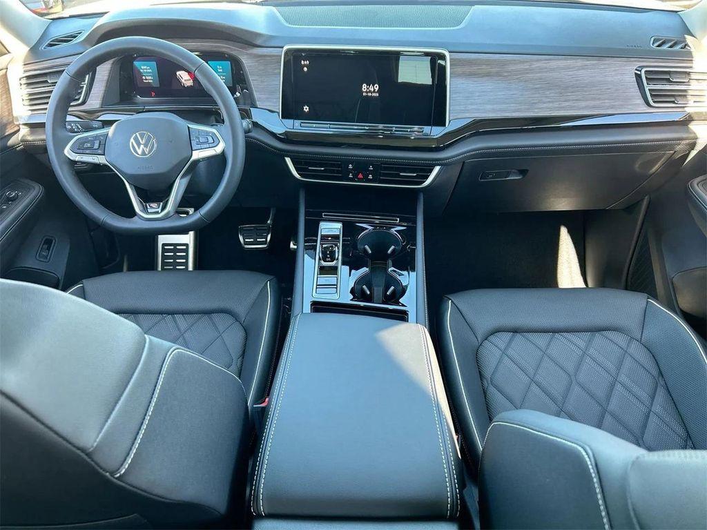 new 2025 Volkswagen Atlas car, priced at $48,592