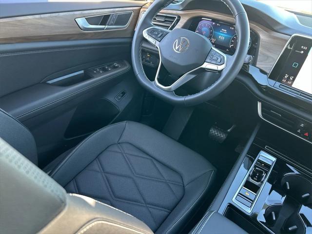 new 2025 Volkswagen Atlas car, priced at $41,087