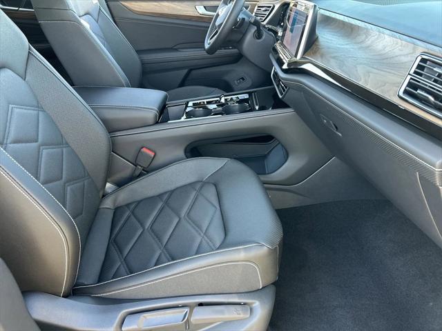 new 2025 Volkswagen Atlas car, priced at $41,087