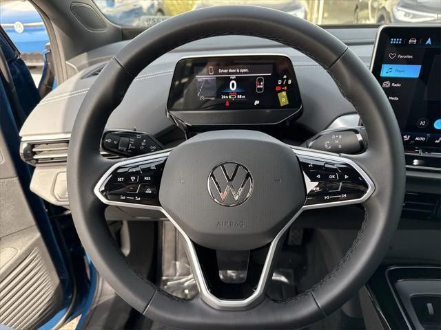 new 2025 Volkswagen ID.4 car, priced at $39,835