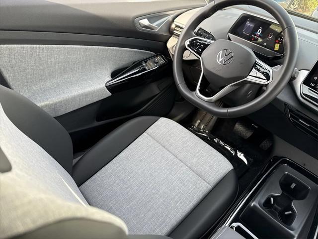 new 2025 Volkswagen ID.4 car, priced at $39,835