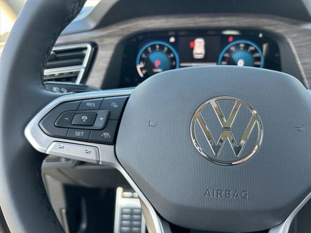 new 2025 Volkswagen Atlas car, priced at $52,439