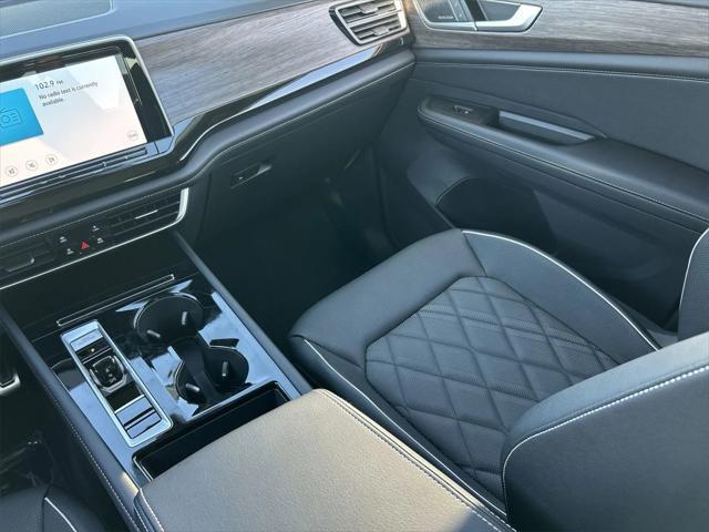 new 2025 Volkswagen Atlas car, priced at $52,439